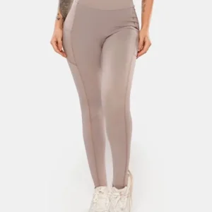 Legging Growth Under Nude